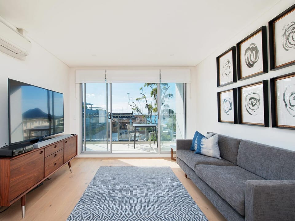 The Shoal Apartments, Unit 304/4-8 Bullecourt Street Apartment in Shoal Bay