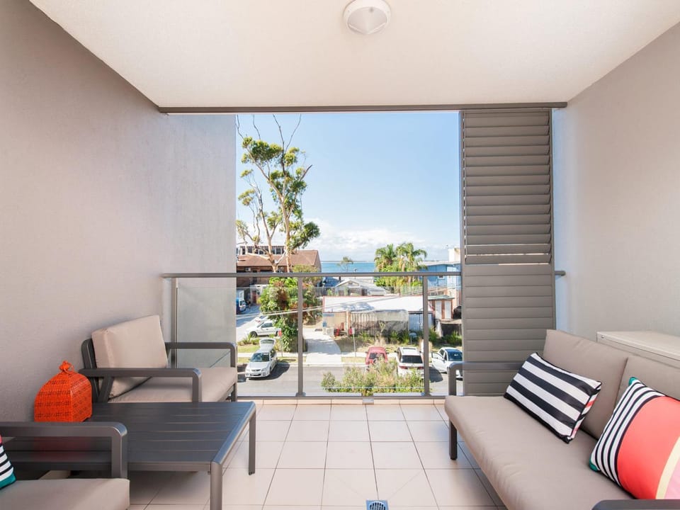 The Shoal Apartments, Unit 201/4-8 Bullecourt Street Apartment in Shoal Bay