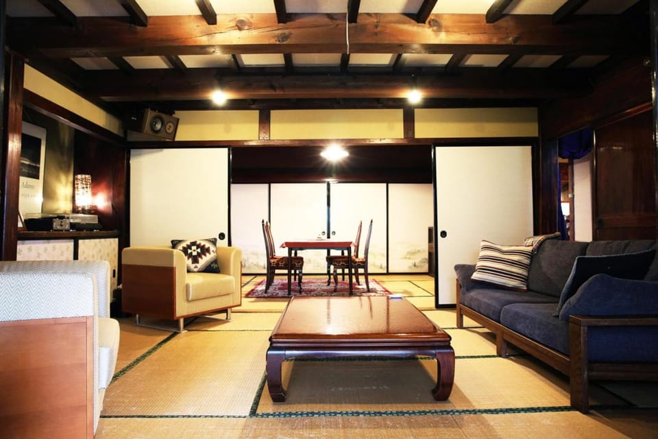 TV and multimedia, Living room, Dining area