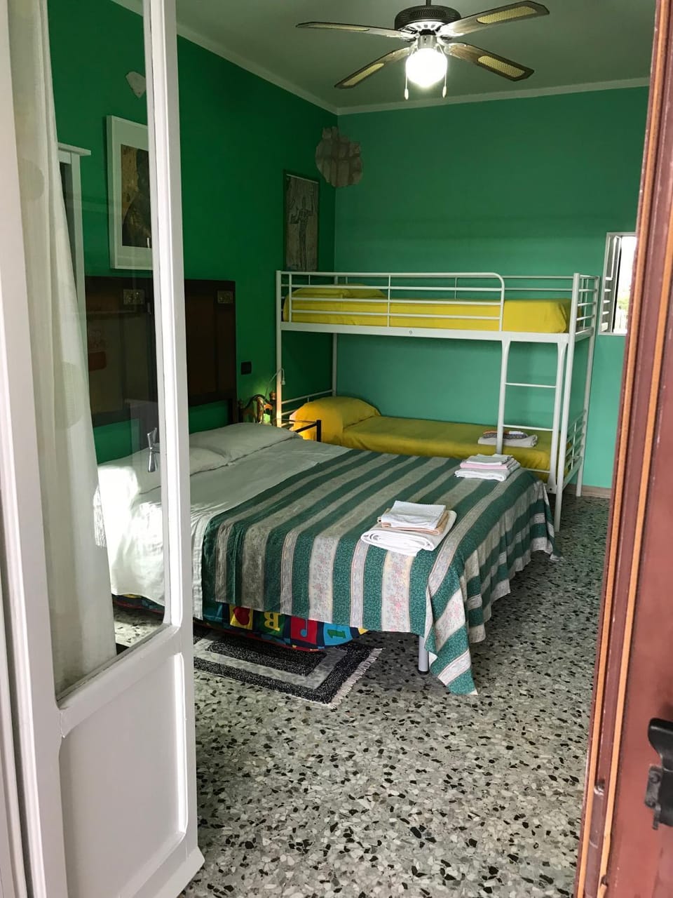 bunk bed