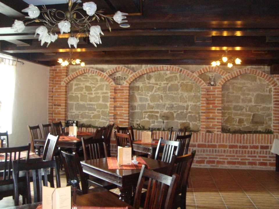 Restaurant/places to eat, Day