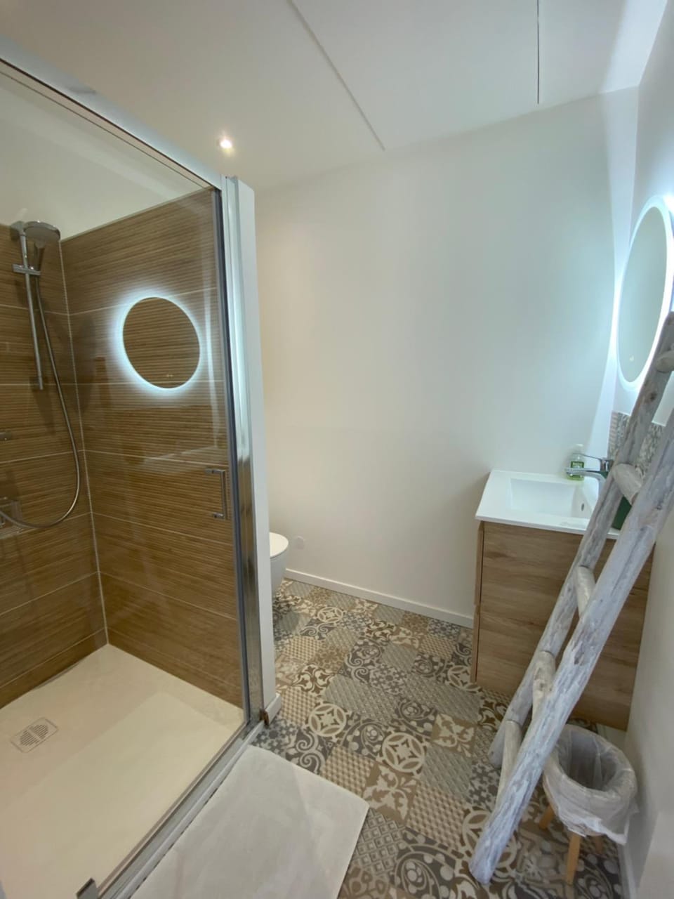 Shower, Bathroom