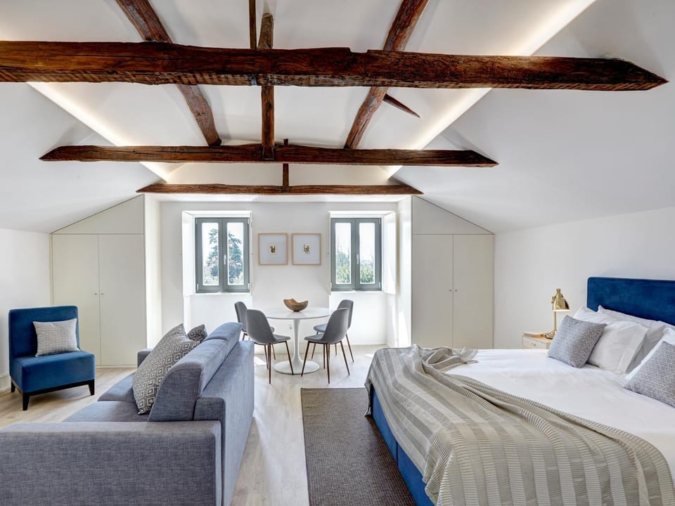 Living room, Dining area, Bedroom