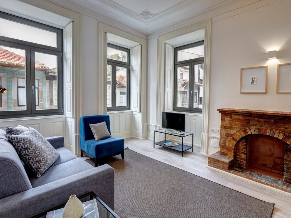 Communal lounge/ TV room, Living room, Seating area, flat iron