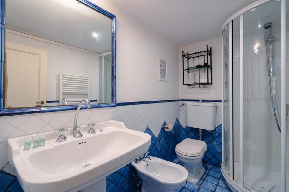 Piazza Dei Ciompi With Private Garden Apartment in Florence