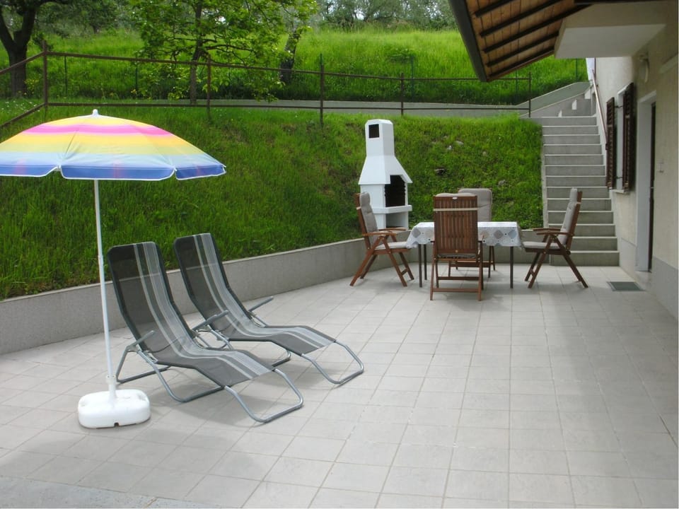 Property building, BBQ facilities, Garden, View (from property/room), Balcony/Terrace, Balcony/Terrace, Food and drinks, Other, Decorative detail, Garden view, Sea view