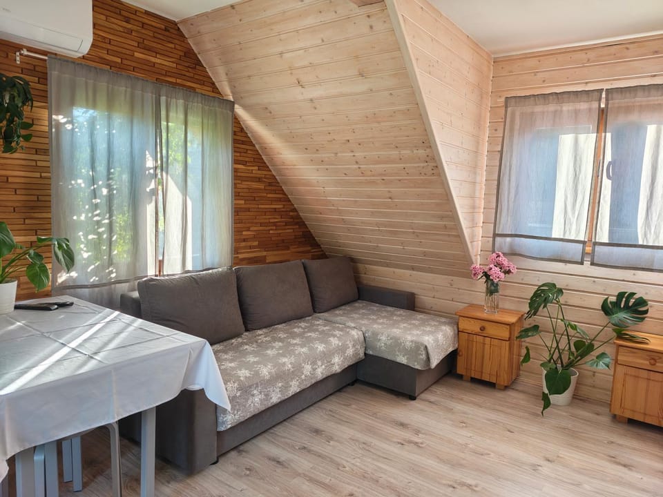 Ivy nook studio - kameralnie, blisko jeziora Vacation rental in Poland