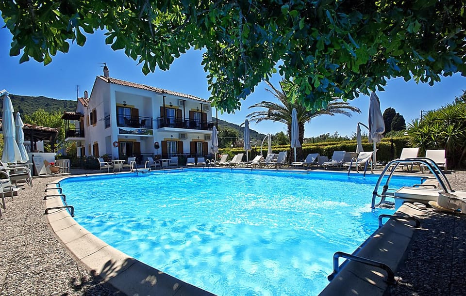 Balcony/Terrace, Swimming pool, Swimming pool