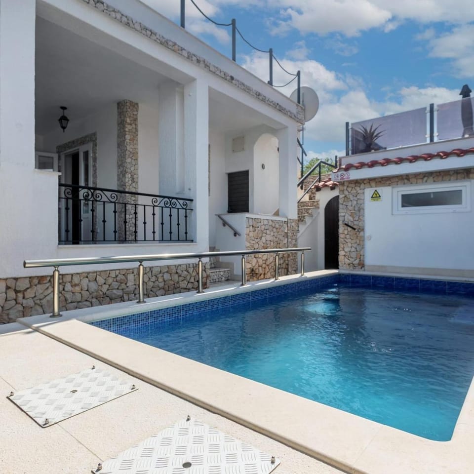 Patio, Day, View (from property/room), Balcony/Terrace, Pool view, Swimming pool
