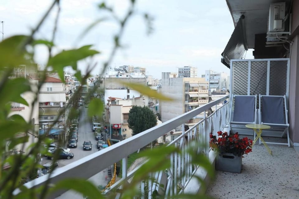 Leoforos 28is Oktovriou Apartment in Thessaloniki