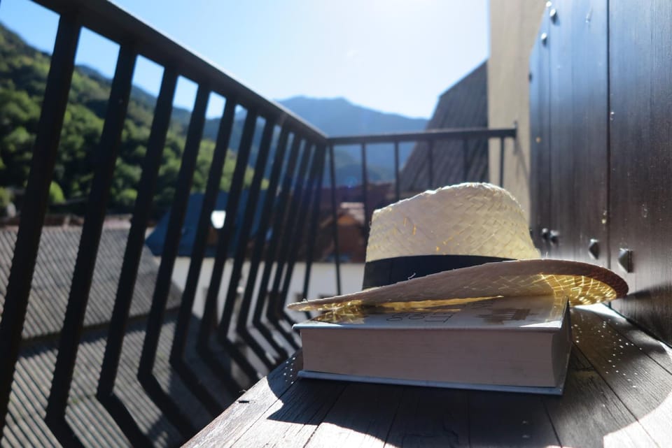 Balcony/Terrace, Mountain view