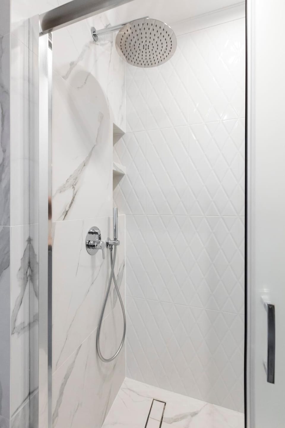 Shower, Bathroom, towels
