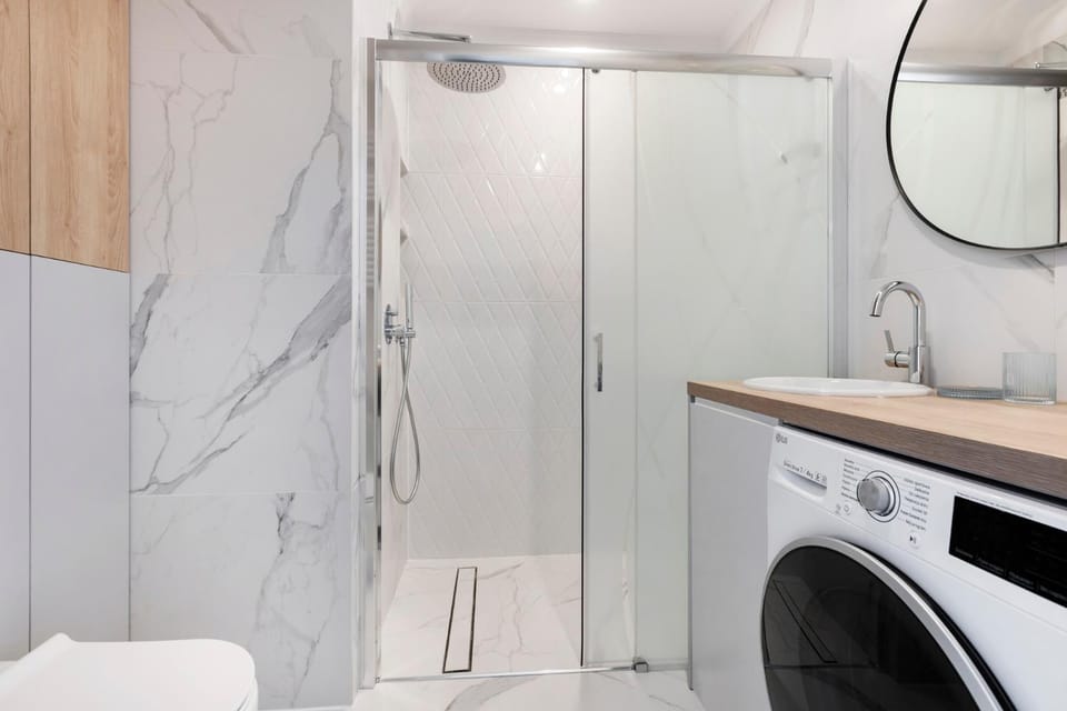 Shower, Bathroom, washing machine