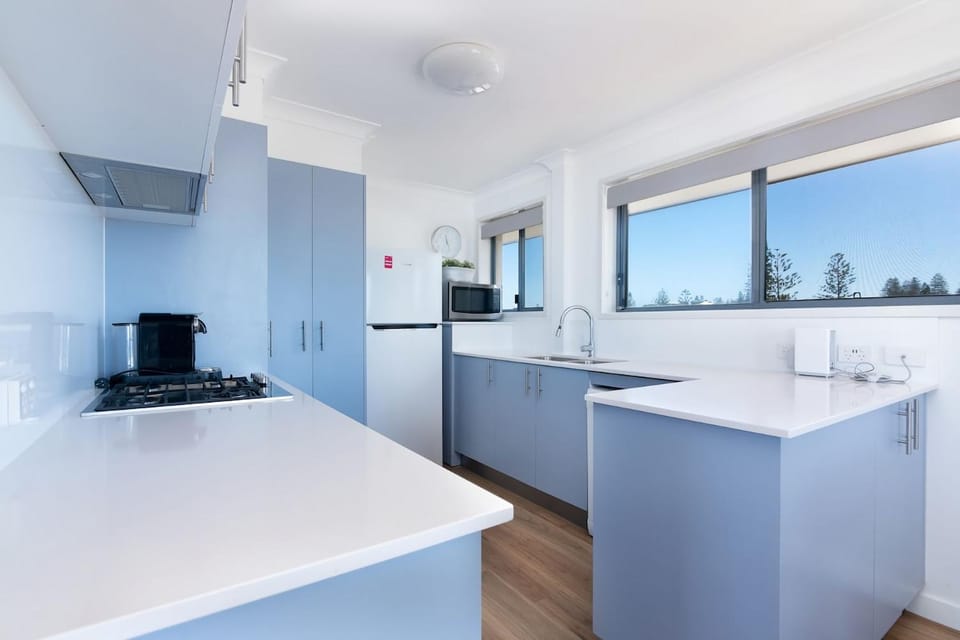 Edgewater 1- Ocean Views - Stone Real Estate Yamba Apartment in Yamba