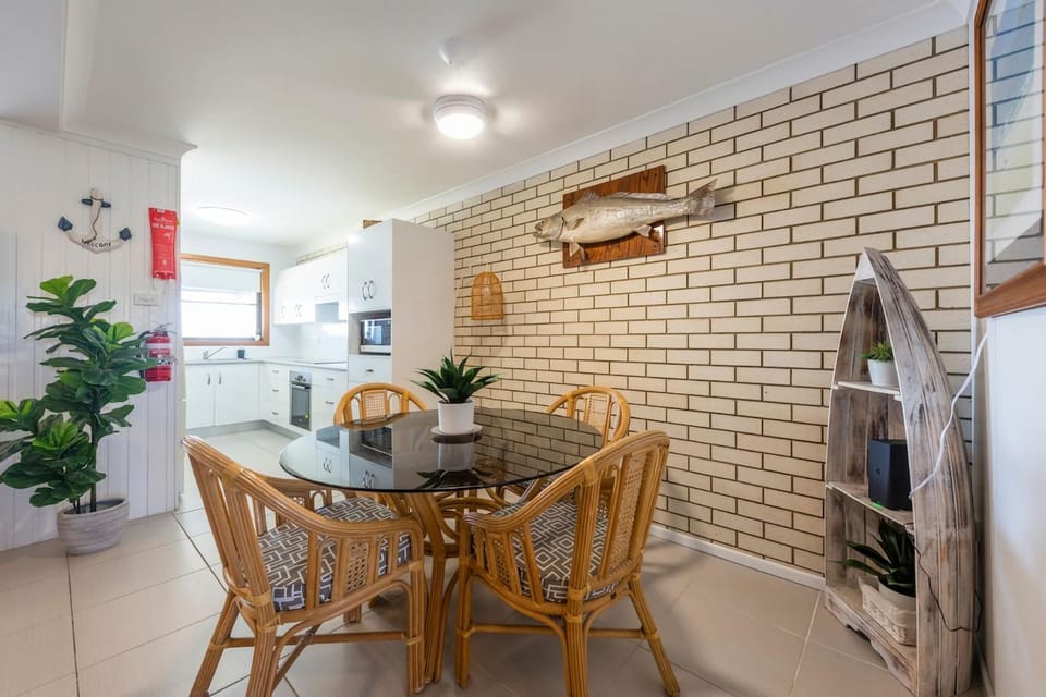Peninsula Court 5- River Front- Stone Real Estate Yamba Apartment in Yamba