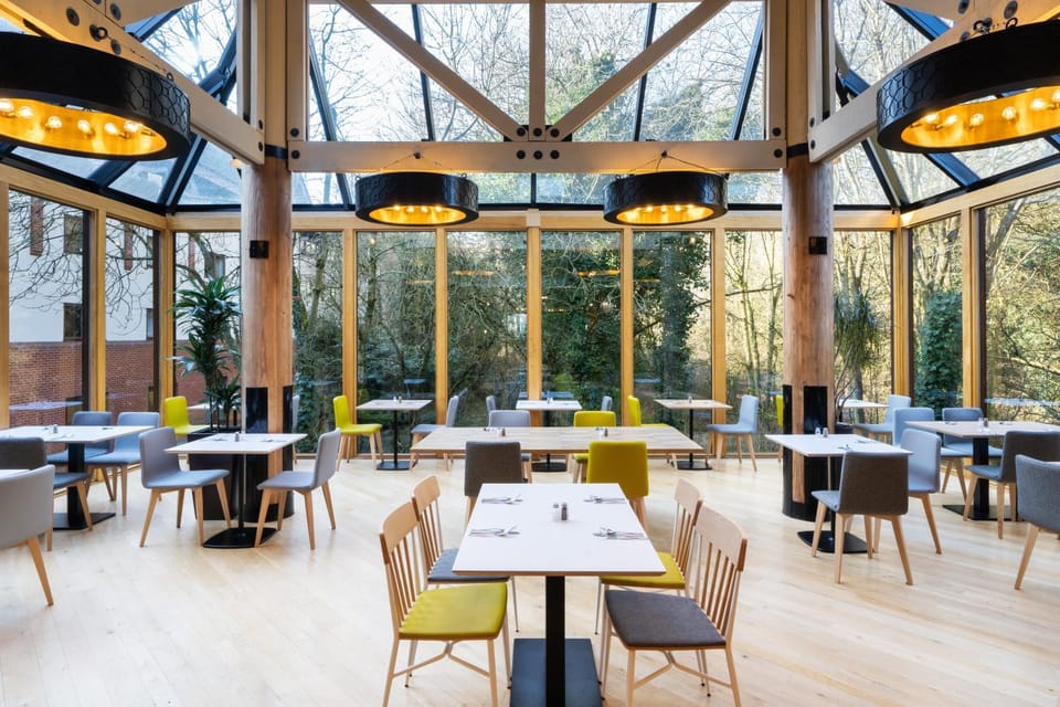 Restaurant/places to eat, Day, Garden view