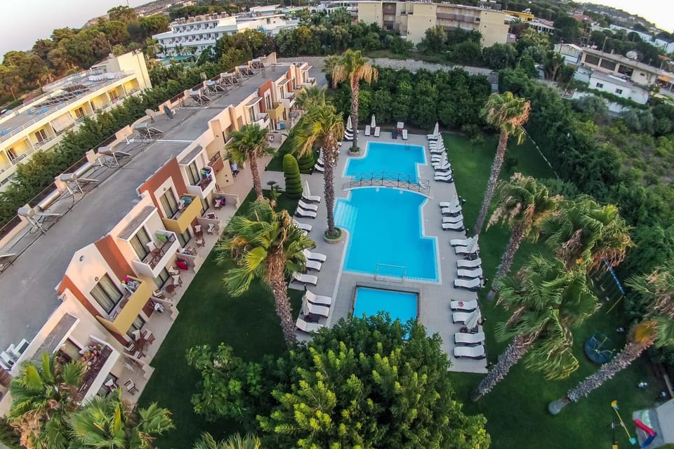 Bird's eye view, Swimming pool