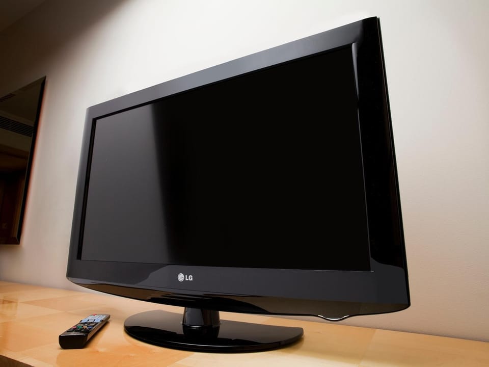 Bed, TV and multimedia, Bedroom, Pets, Pets, children, young children, older children, Family, hair dryier, pet friendly, pet friendly, air conditioner