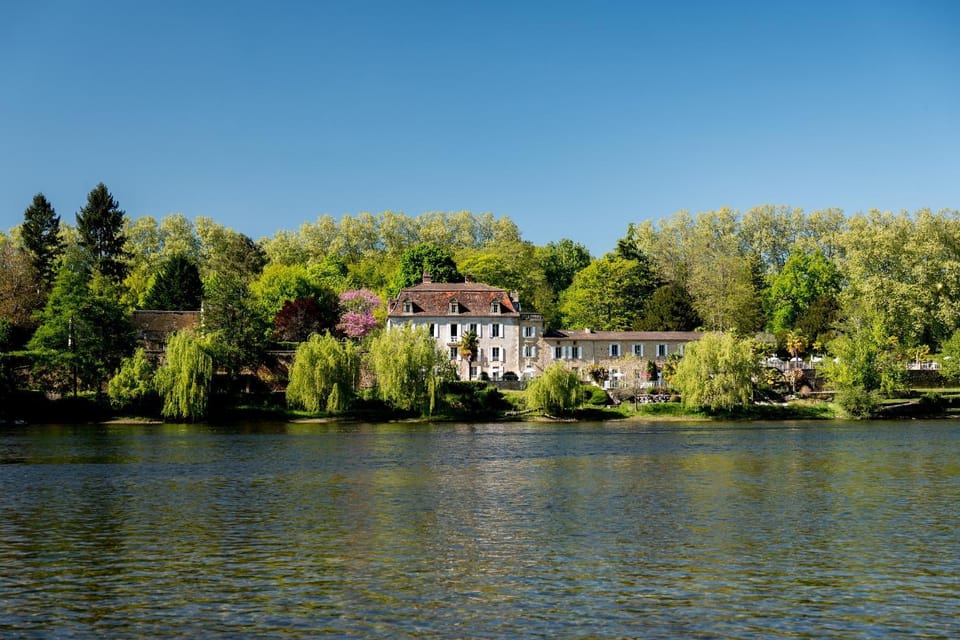Property building, Natural landscape, River view, Area and facilities