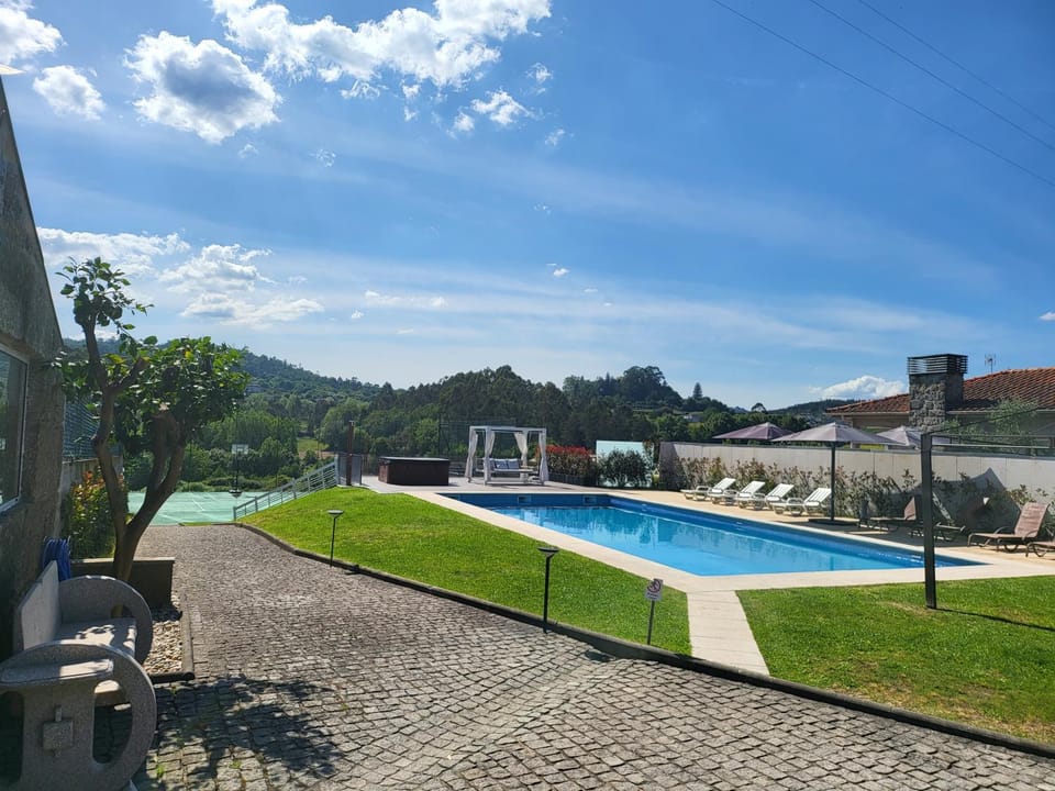 Day, Natural landscape, Summer, Pool view, Swimming pool, sunbed