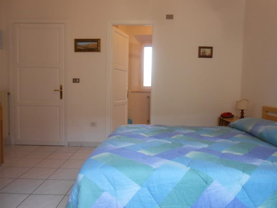 PENSIONE VERDE LUNA Bed and Breakfast in Orbetello