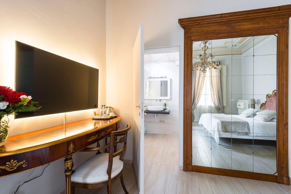 Bed, TV and multimedia, Coffee/tea facilities, Photo of the whole room, Bedroom