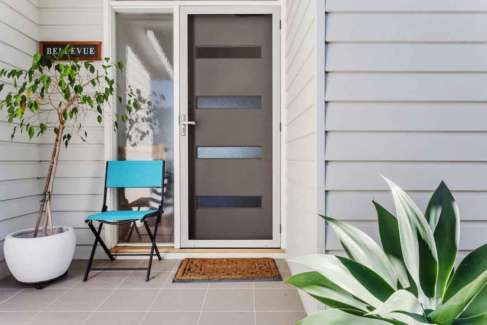 Luxury on Dutchmans Beach House in Nelson Bay