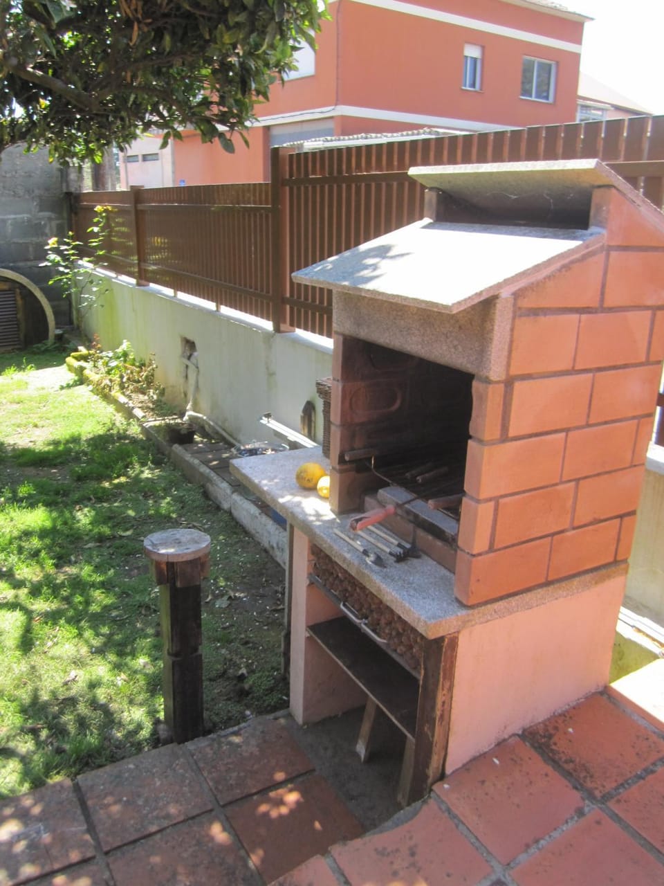 BBQ facilities, Other