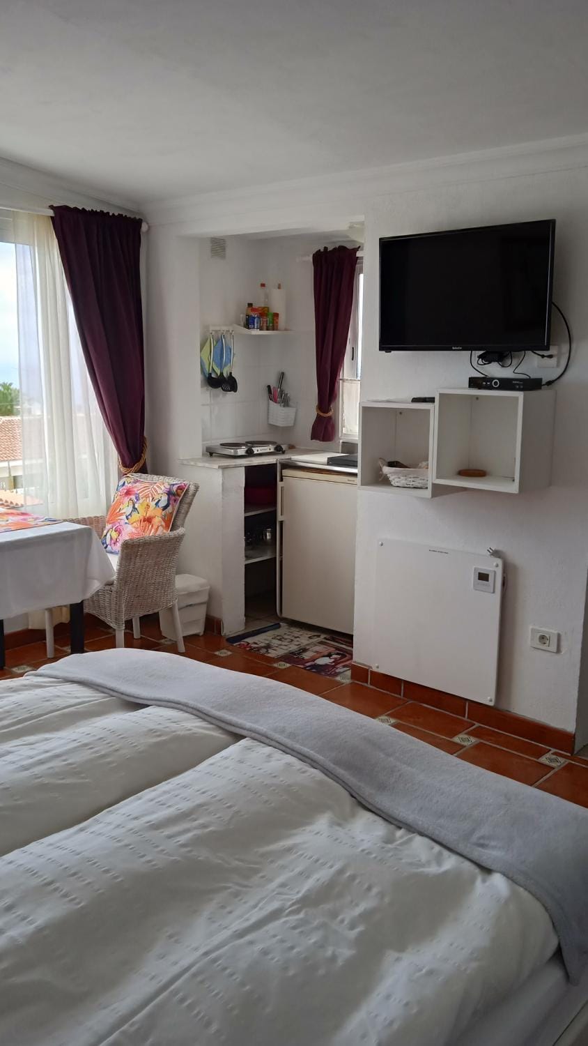 Dining area, Bedroom