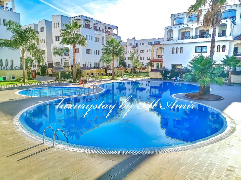 Pool view, Swimming pool
