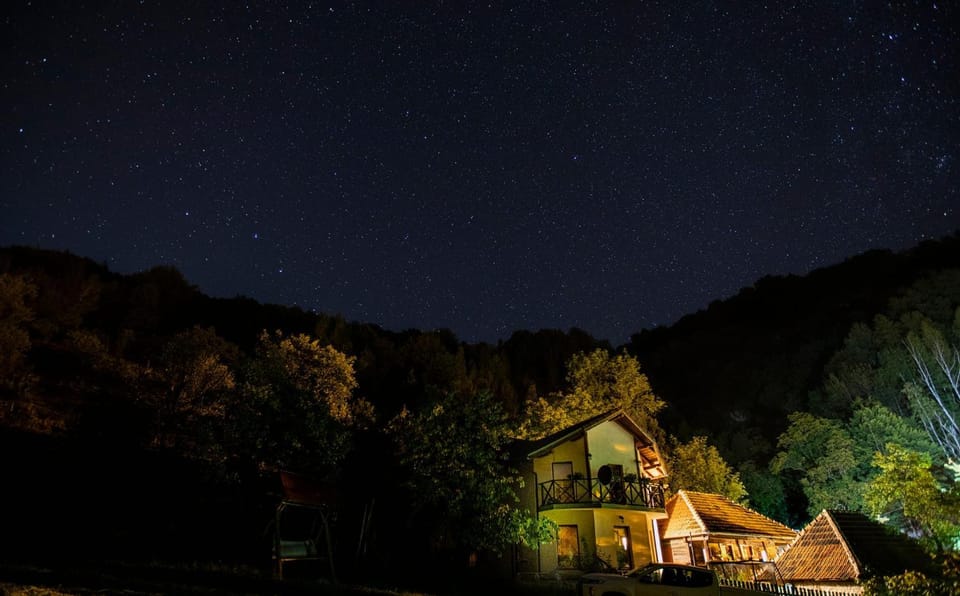 Cabana aproape de Straja House in Romania