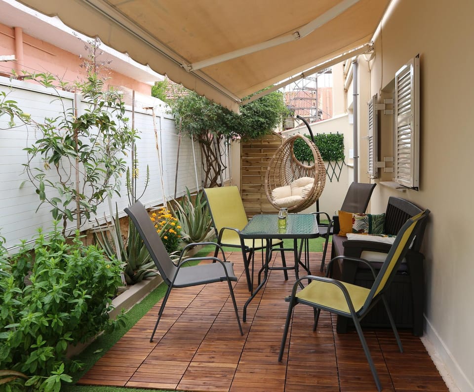 Inner courtyard view