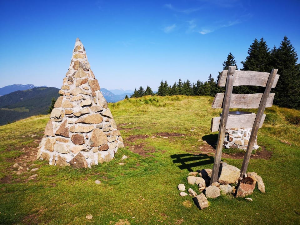 Nearby landmark
