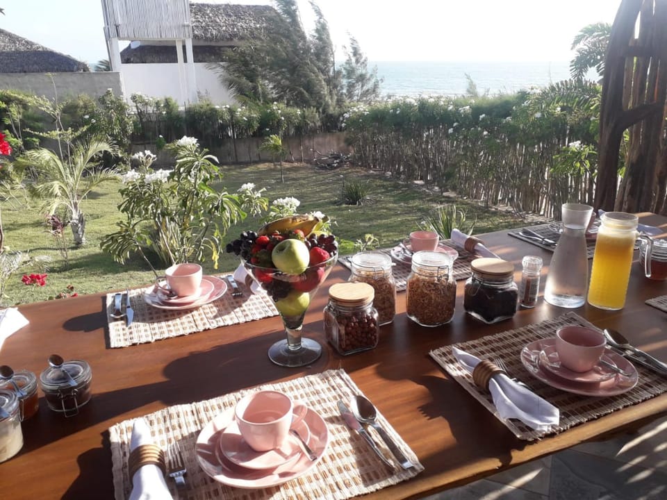 Dining area, Breakfast