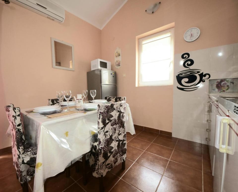 Dining area, air conditioner