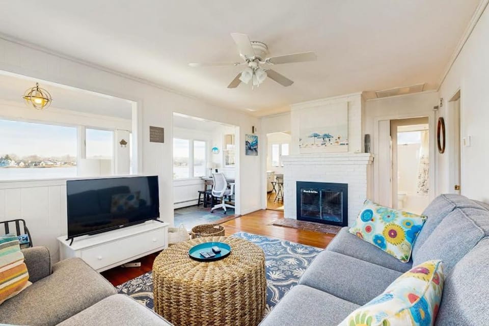 SEA-esta House in Falmouth