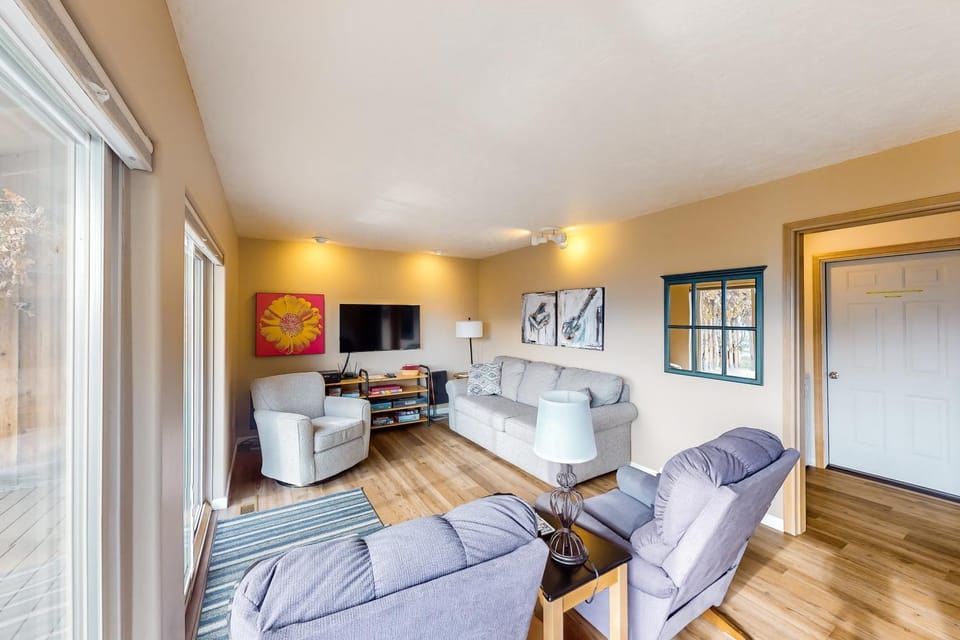 Lake View Rambler House in Manson