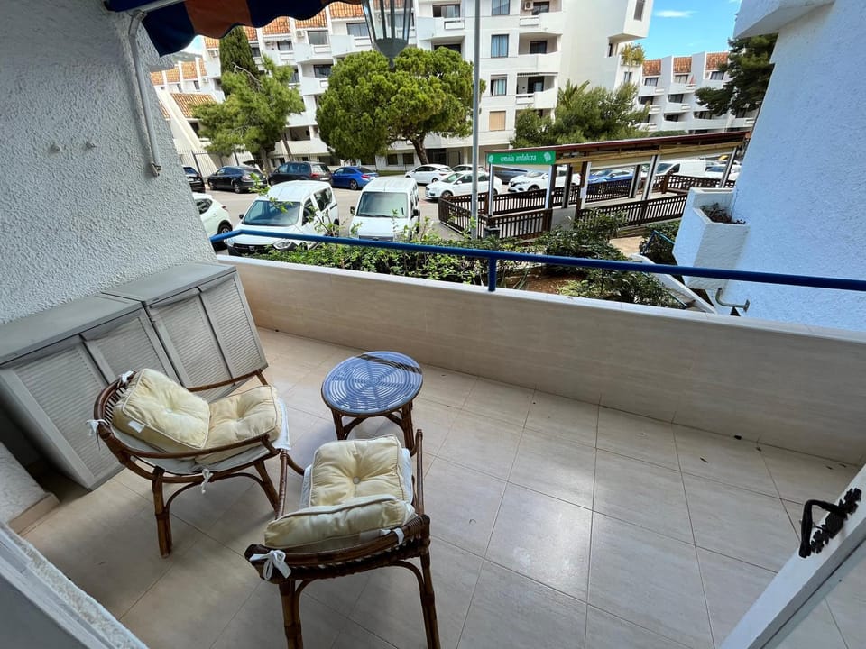 Property building, Day, View (from property/room), Balcony/Terrace