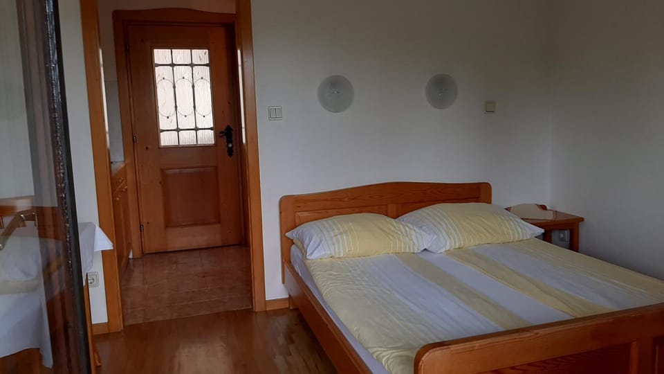 Turistična kmetija Žerovc Farm Stay in Bled