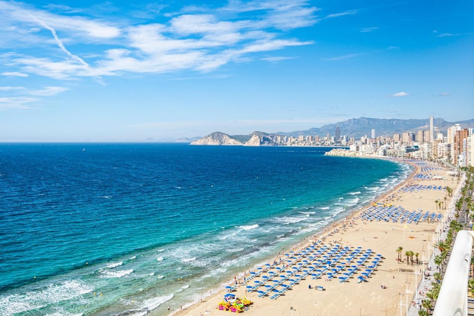 Nearby landmark, Off site, Day, Natural landscape, Beach, City view, Mountain view, Sea view