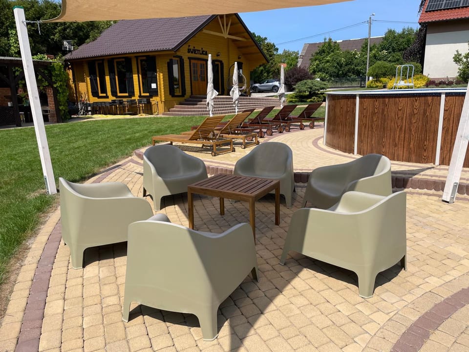 Domki i pokoje "ZIELONA PRZYSTAŃ" - baseny z podgrzewaną wodą, plac zabaw, świetlica dla dzieci, wypożyczalnia rowerów House in Pomeranian Voivodeship