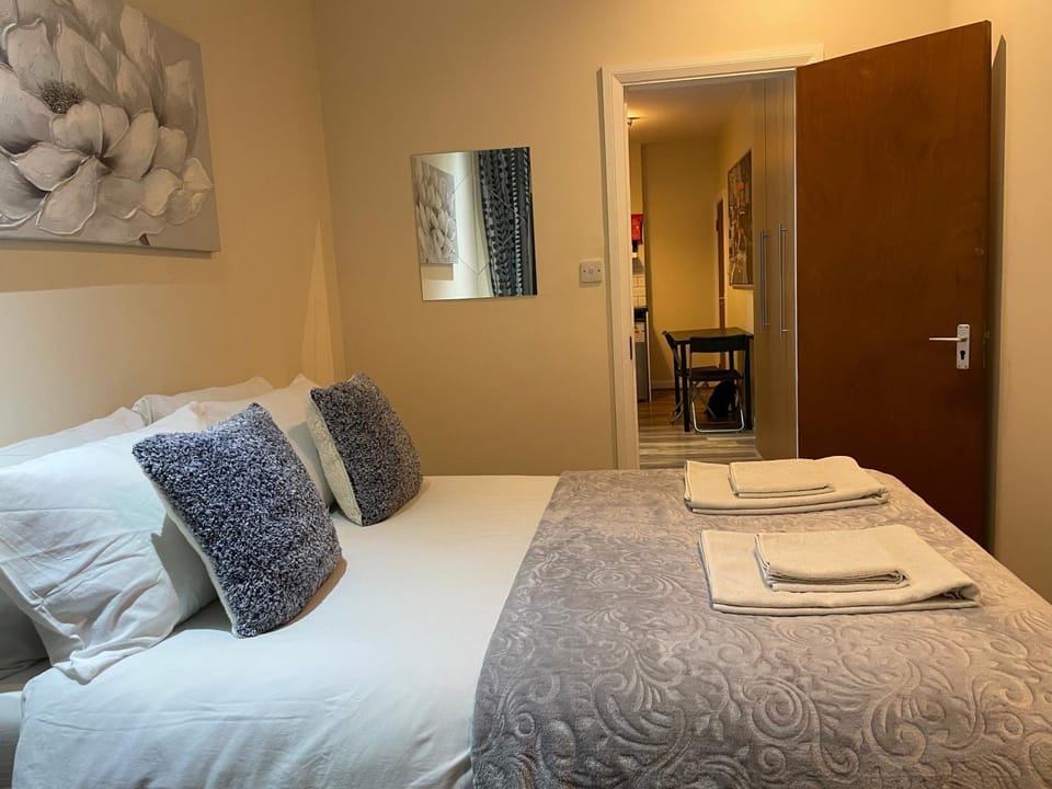 Anazing Studios 2 - North East London - Chingford Apartment in London