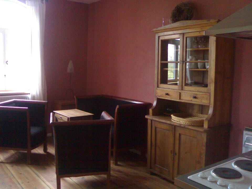 Living room, Photo of the whole room, Decorative detail, Seating area