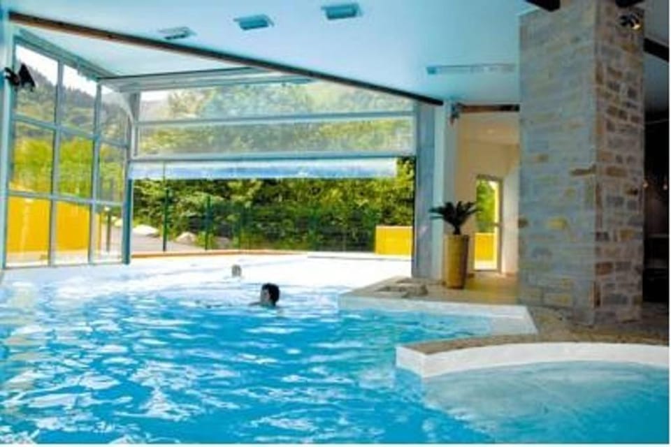 T2 RESIDENCE 3 ETOILES Piscine chauffée Sauna Hammam Apartment in Cauterets