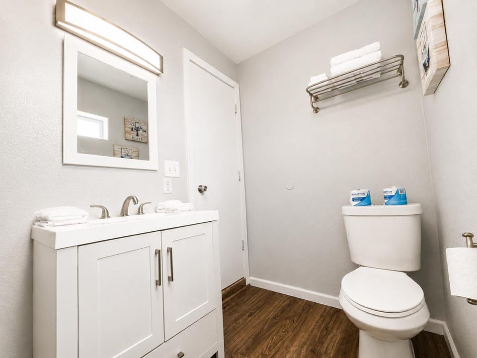 Toilet, Bathroom