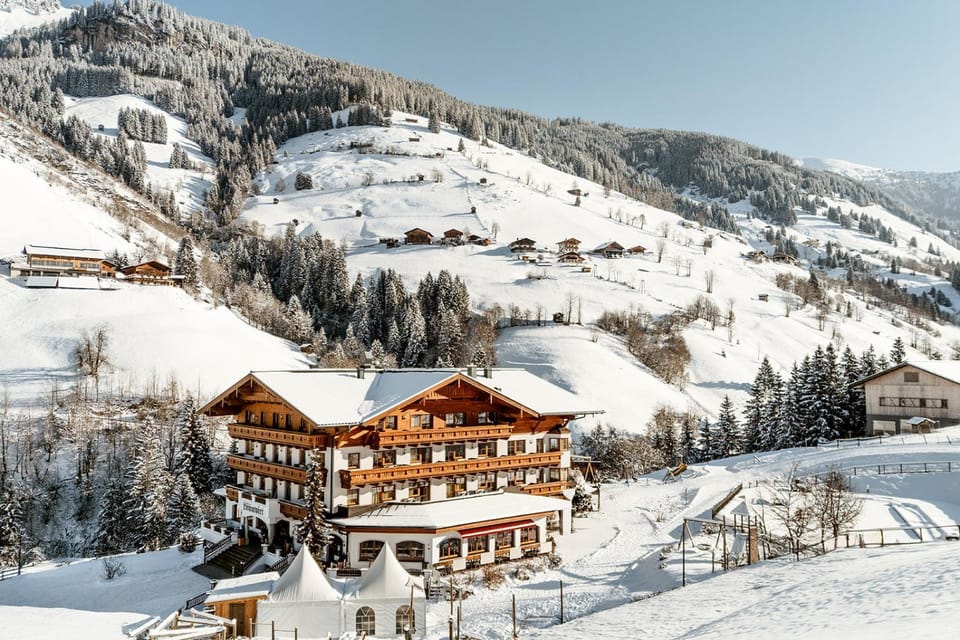 Property building, Winter