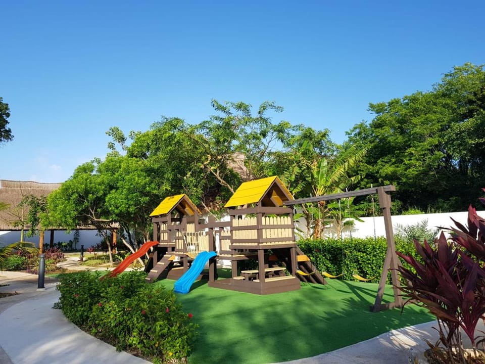 Area and facilities, Entertainment