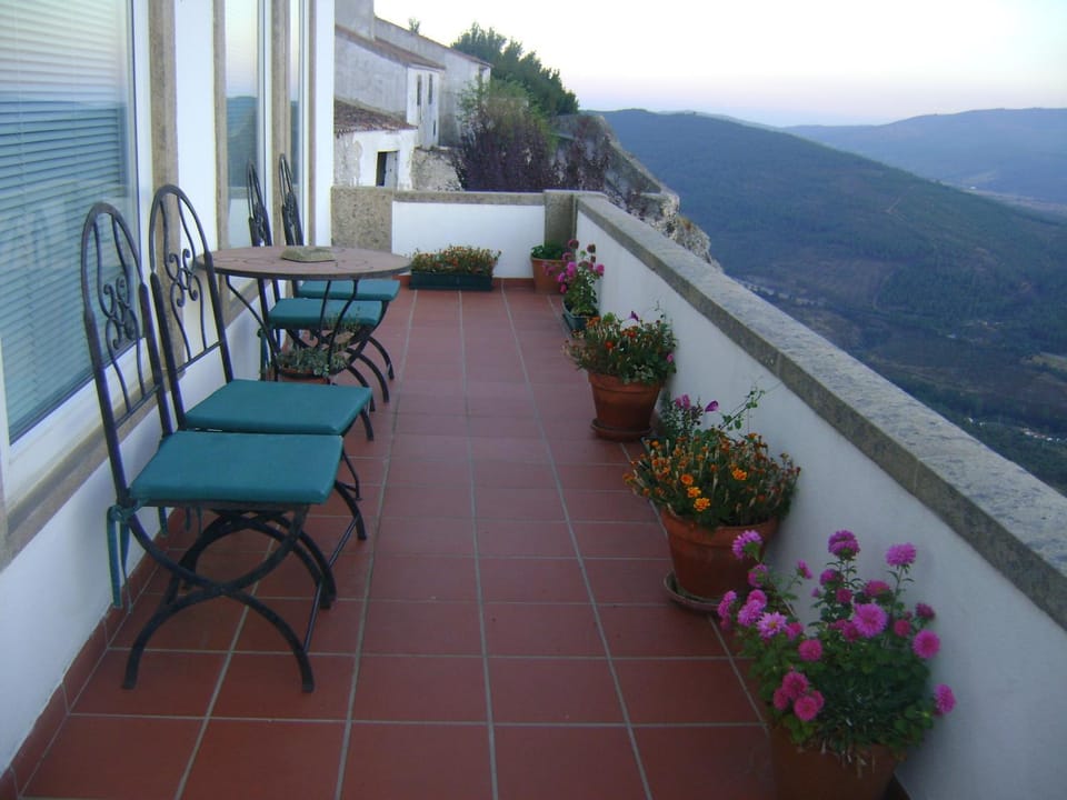 View (from property/room), Balcony/Terrace