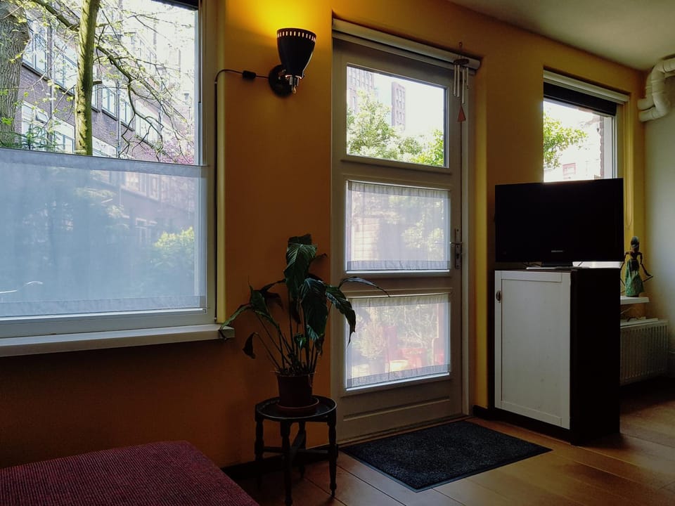 De Hazelaar Apartment in Rotterdam