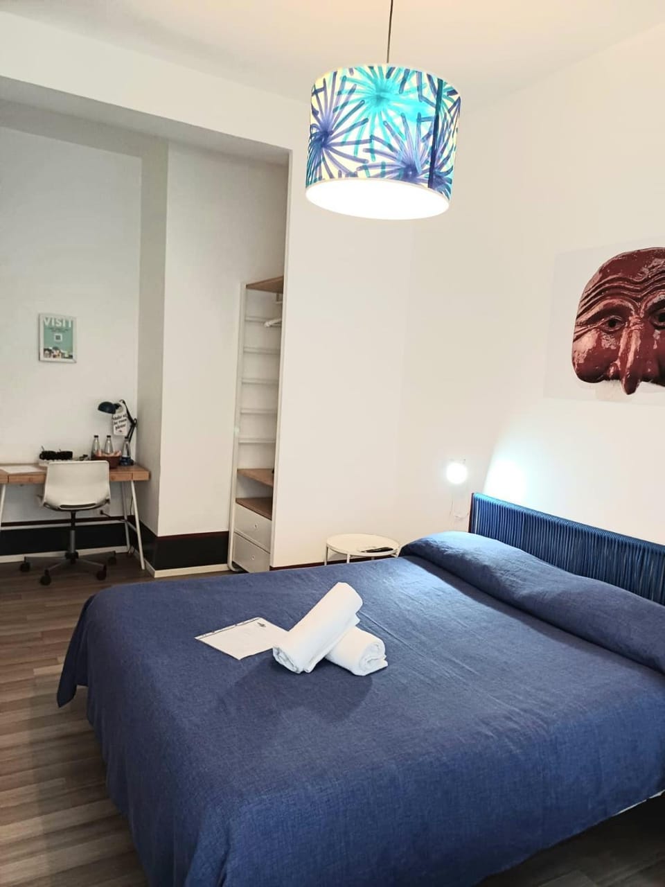 Bed, Bedroom, hair dresser, towels